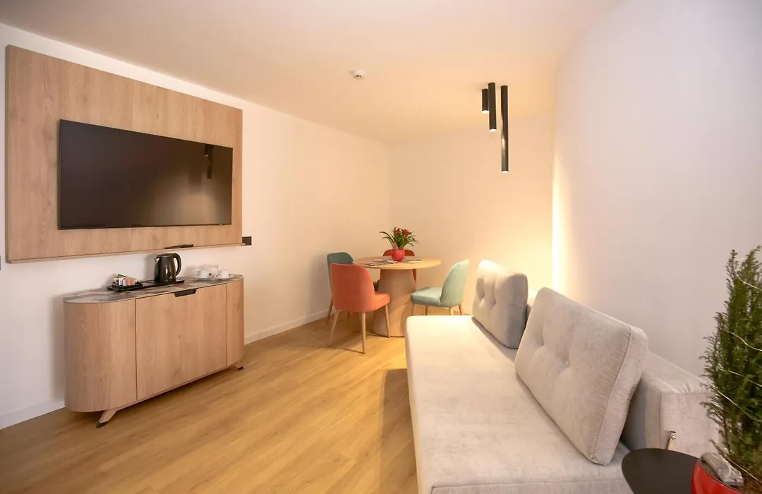 Hotel Poseidon-1